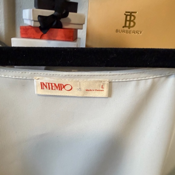 Source Unknown Cream Knot-Front Long Sleeve Top - Picture 2 of 2